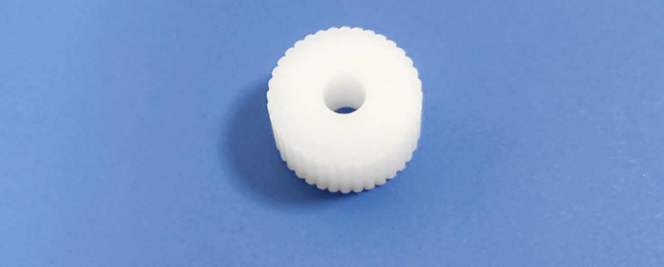 Piezas de plástico de precisión mecanizadas por CNC y servicios