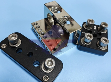 Tornillos y pernos mecanizados CNC suizos para toda industria
