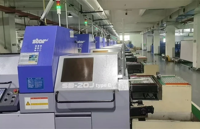 ¿Por qué elegir Falcon CNC para la fabricación de insertos y bujes?