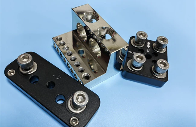 La diferencia entre el mecanizado CNC y el mecanizado suizo: un análisis técnico profundo