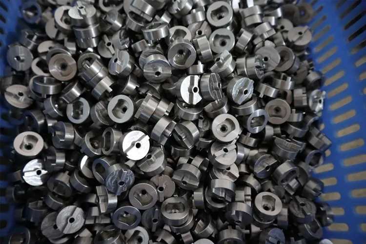 Fabricación de Fijaciones de Precisión: Su socio para tornillos y pernos de alta calidad