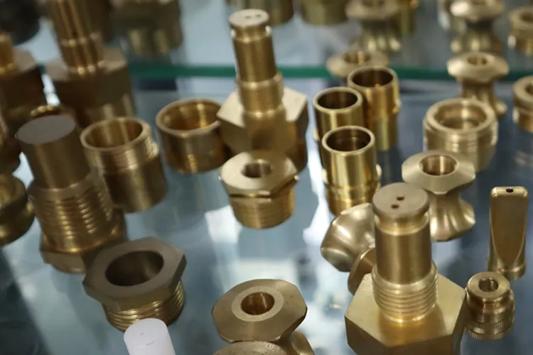 Tornillos de Latón para Máquinas y Piezas de Torno Automático: Piezas de Alto Volumen en Diversas Aplicaciones.