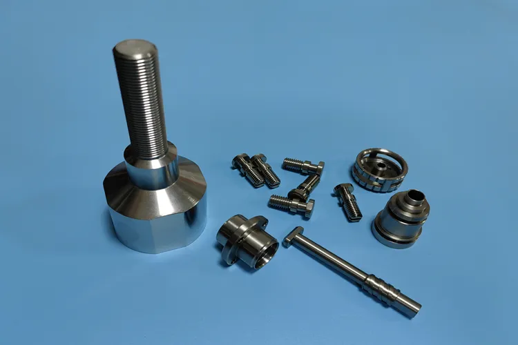 Piezas de torneado CNC de precisión: Falcon CNC Swiss Expertise