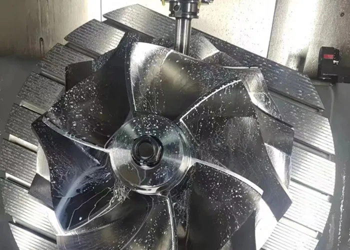 Mecanizado CNC para Piezas Complejas: Capacidades, Desafíos y Soluciones