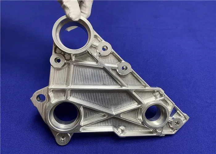 Mecanizado CNC de componentes automotrices: Una guía completa de los componentes del motor, la transmisión y los frenos