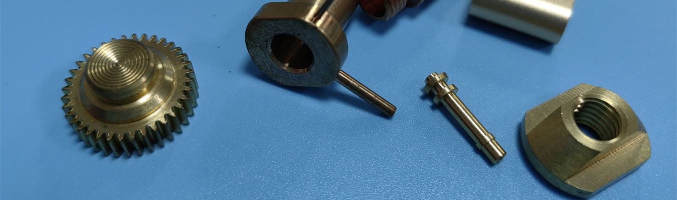 Pernos de mecanizado suizo de latón y fijadores roscados de precisión Pernos suizos de latón personalizados y fijadores mecanizados CNC suizos para mecanizado de hardware electrónico y aplicaciones de conectores