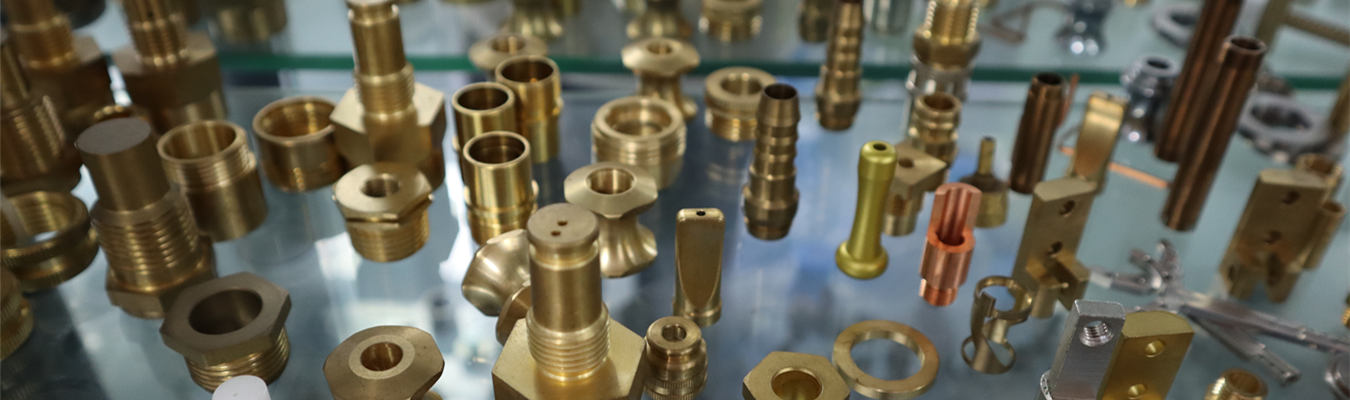 Proceso de producción CNC de sujetadores para sujetadores mecanizados personalizados con alta precisión y control de calidad consistente