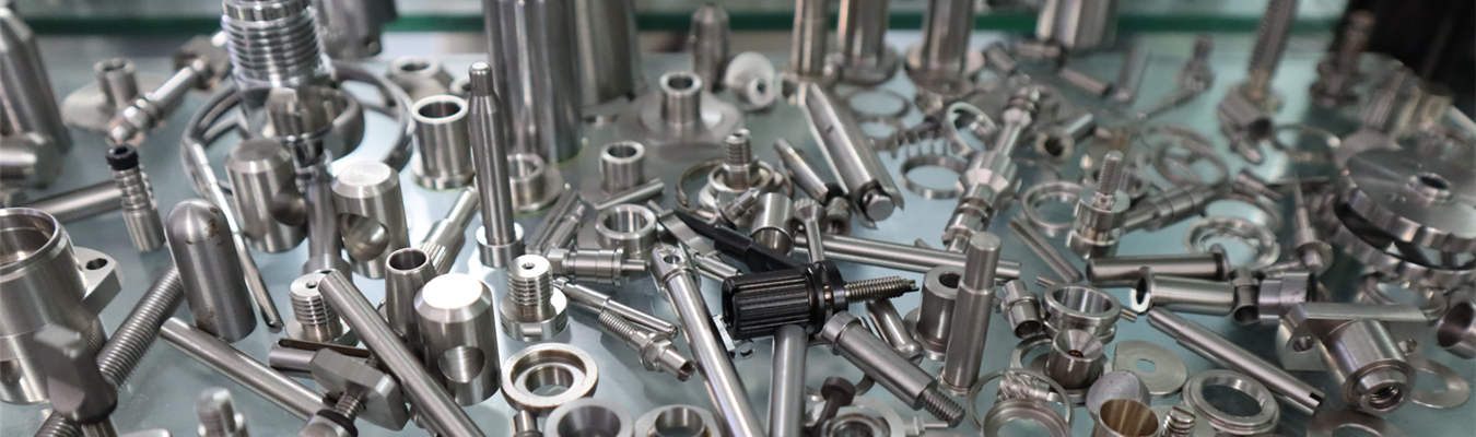 Sujetador personalizado de precisión fabricado mediante mecanizado CNC suizo para aplicaciones industriales y automotrices de tolerancia ajustada