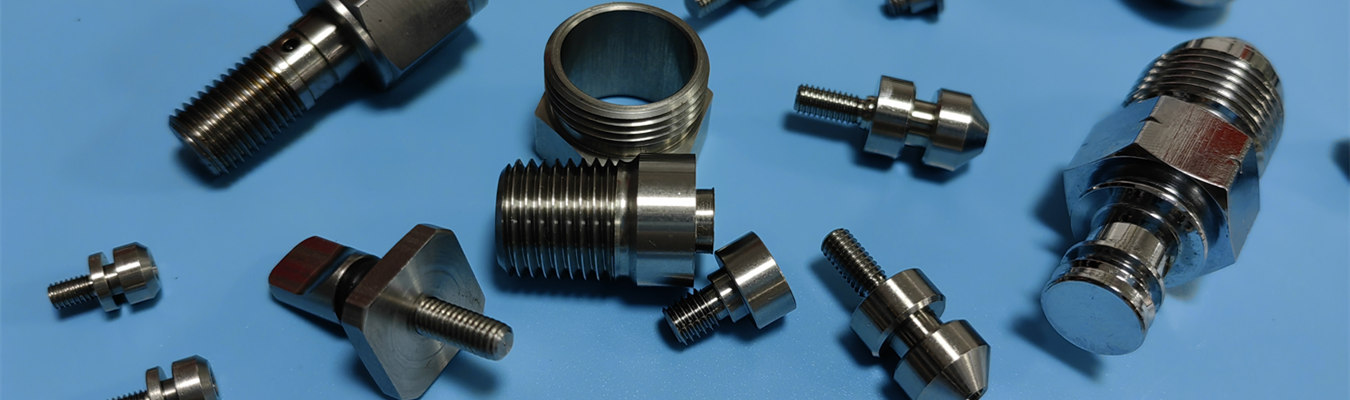 Fabricante de accesorios de precisión que proporciona accesorios mecanizados CNC suizos personalizados para aplicaciones industriales, neumáticas y de control de fluidos